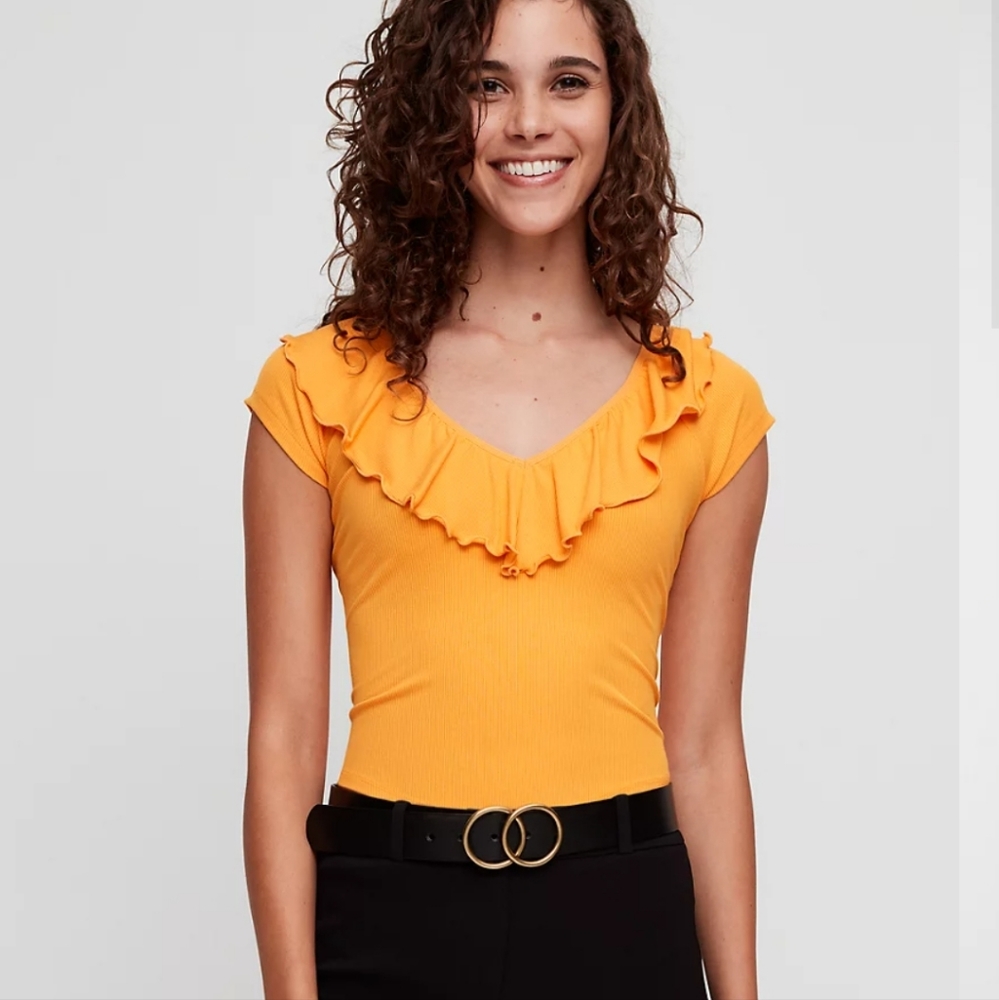 Wilfred Tuscan sun colour Danette T shirt, small size